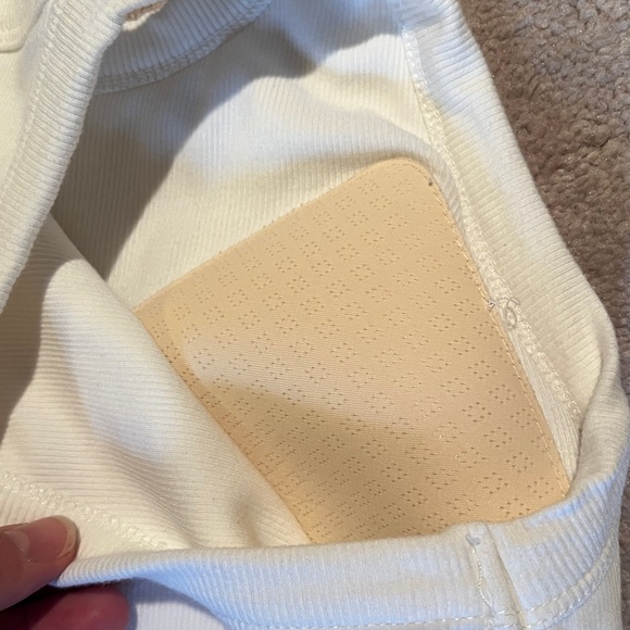 Bundle of 2 Chicme built in bra tops. Black top is L and white is XL. - Picture 5 of 6